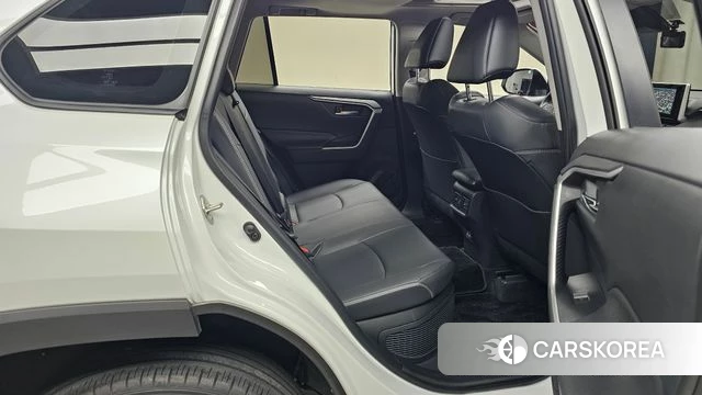 Toyota RAV4 5th Generation 2024 Белый из Кореи, фото 2