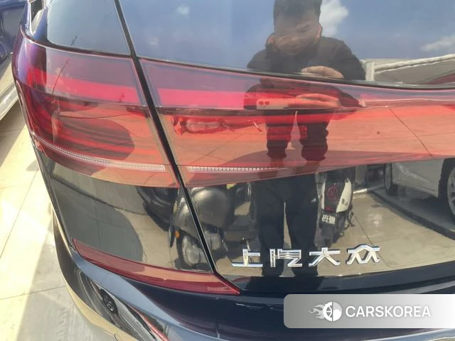 Volkswagen Passat 2022 Черный из Китая, фото 2
