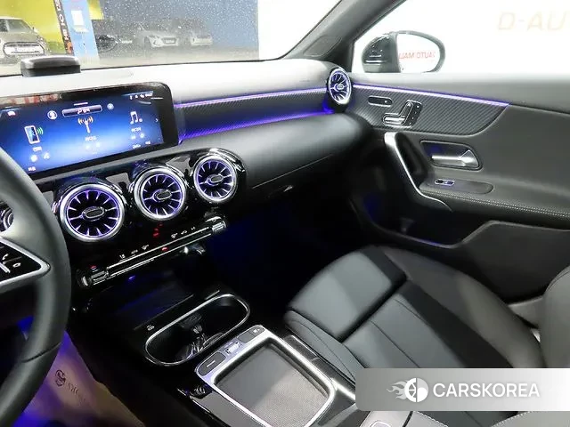 Mercedes-Benz A-Class W177 2025 Черный из Кореи, фото 2