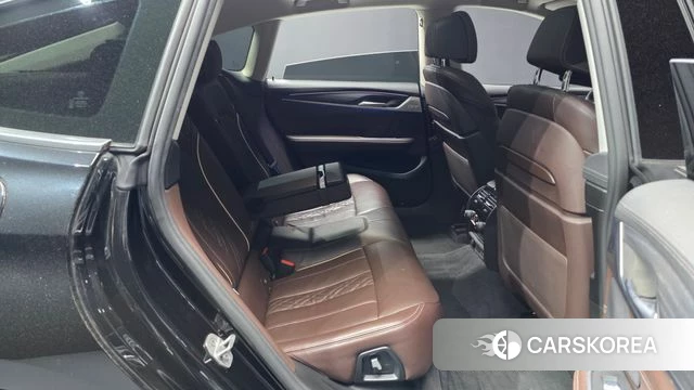 BMW 6 Series GT (G32) 2021 Черный из Кореи, фото 2