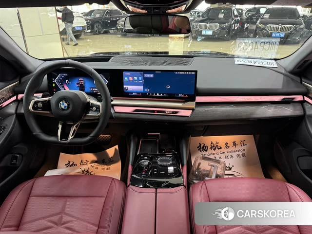 BMW 5 series 2025 Черный из Китая, фото 2