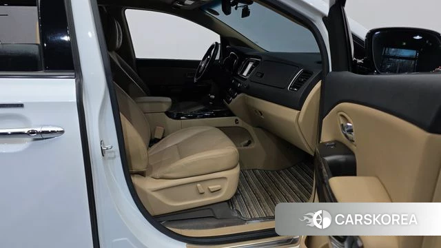 Kia The New Carnival 2018 Белый из Кореи, фото 2