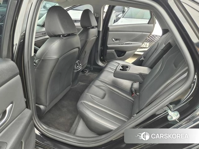 Hyundai Avante (CN7) 2022 Черный из Кореи, фото 2