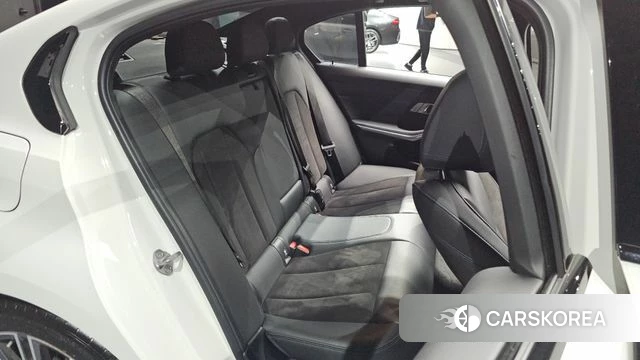 BMW 3 Series (G20) 2022 Белый из Кореи, фото 2
