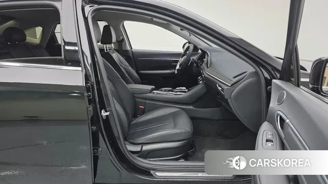 Hyundai Sonata (DN8) 2022 Черный из Кореи, фото 2