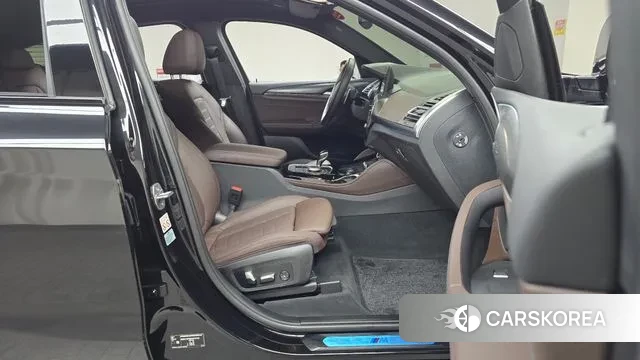 BMW X4 (G02) 2023 Черный из Кореи, фото 2