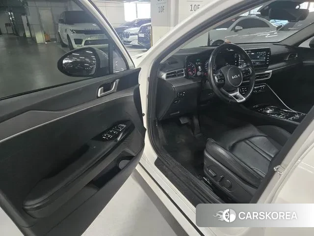 Kia K5 3rd generation 2022 Белый из Кореи, фото 2