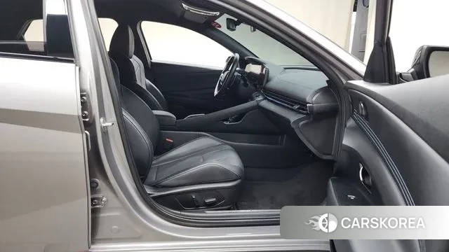 Hyundai Avante (CN7) 2022 Серебряный из Кореи, фото 2