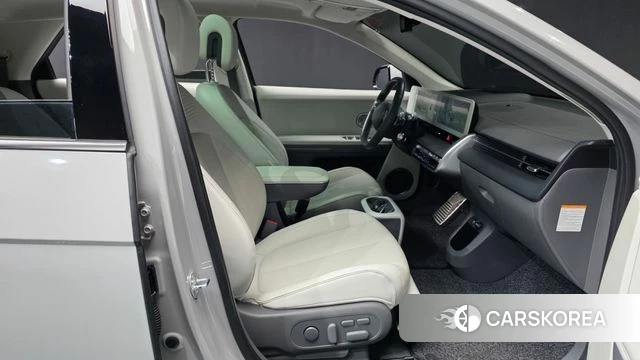 Hyundai Ionic 5 2023 Серебристо-серый из Кореи, фото 2