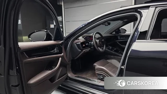 Porsche Panamera (972) 2025 Черный из Кореи, фото 2