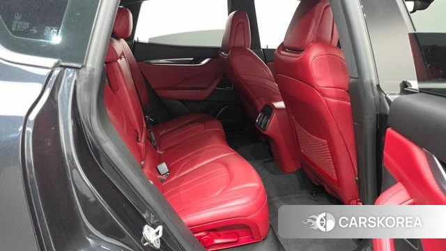 Maserati Levante 2018 Серый из Кореи, фото 2