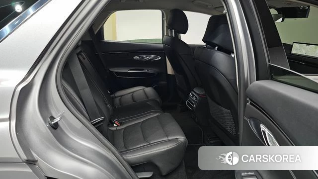 Genesis GV70 2021 Серебряный из Кореи, фото 2