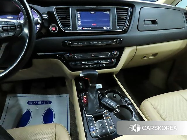 Kia The New Carnival 2018 Белый из Кореи, фото 2