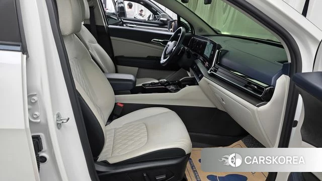 Kia Sportage 5th Generation 2022 Белый из Кореи, фото 2