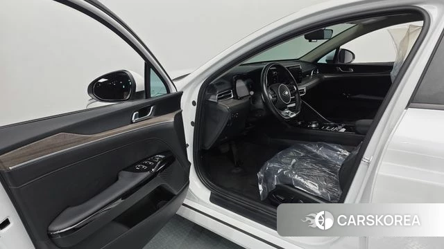 Kia K5 3rd generation 2021 Белый из Кореи, фото 2