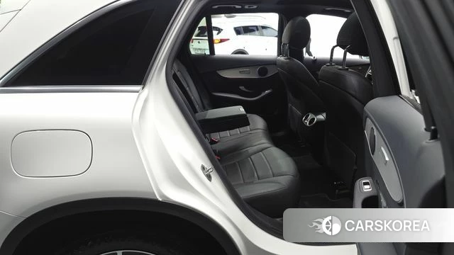 Mercedes-Benz GLC-Class X253 2022 Белый из Кореи, фото 2