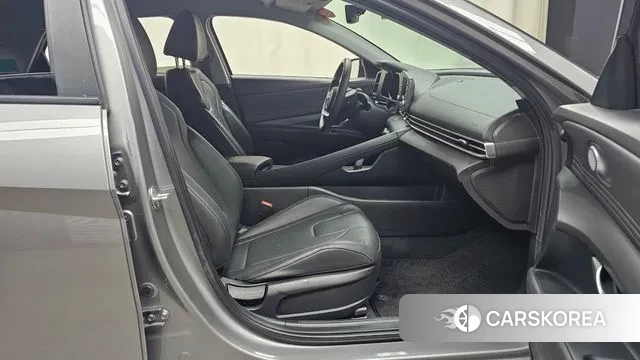 Hyundai Avante Hybrid (CN7) 2022 Серый из Кореи, фото 2