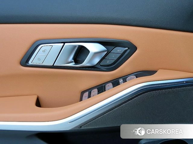 BMW 3 Series (G20) 2025 Черный из Кореи, фото 2