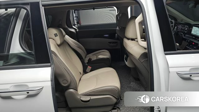 Kia Carnival 4th generation 2023 Белый из Кореи, фото 2