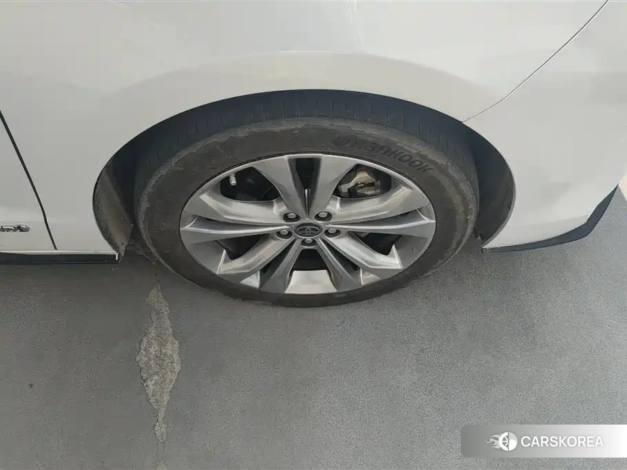 Toyota Sienna 2024 Белый из Китая, фото 2