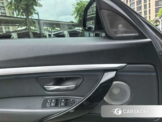 BMW 3 series GT 2021 Темно-серый из Китая, фото 2