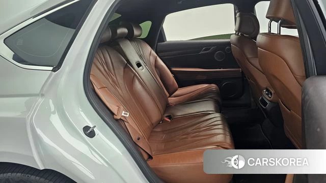 Genesis Electrified G80 (RG3) 2021 Белый из Кореи, фото 2