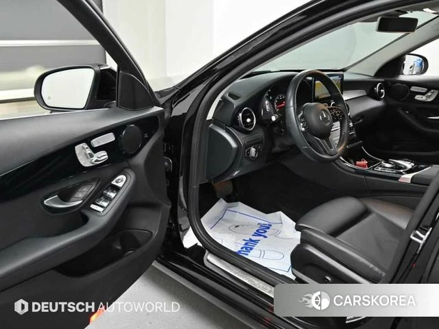 Mercedes-Benz C-Class W205 2019 Черный из Кореи, фото 2