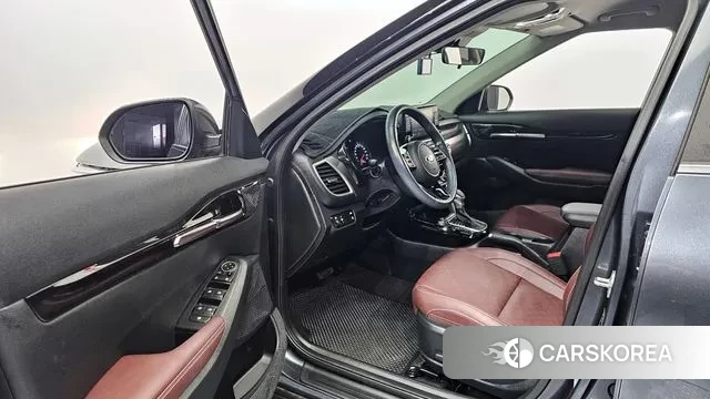 Kia Seltos 2021 Серый из Кореи, фото 2