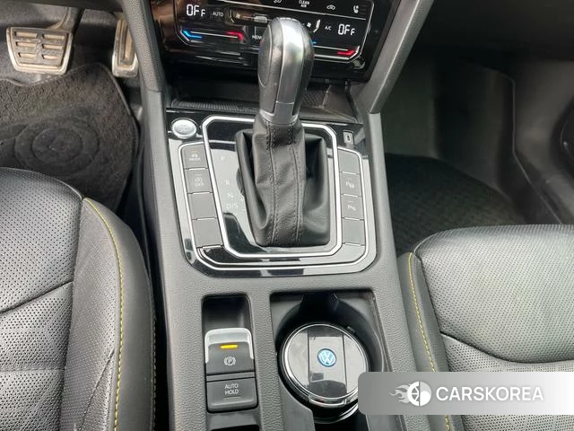 Volkswagen CC 2021 Белый из Китая, фото 2