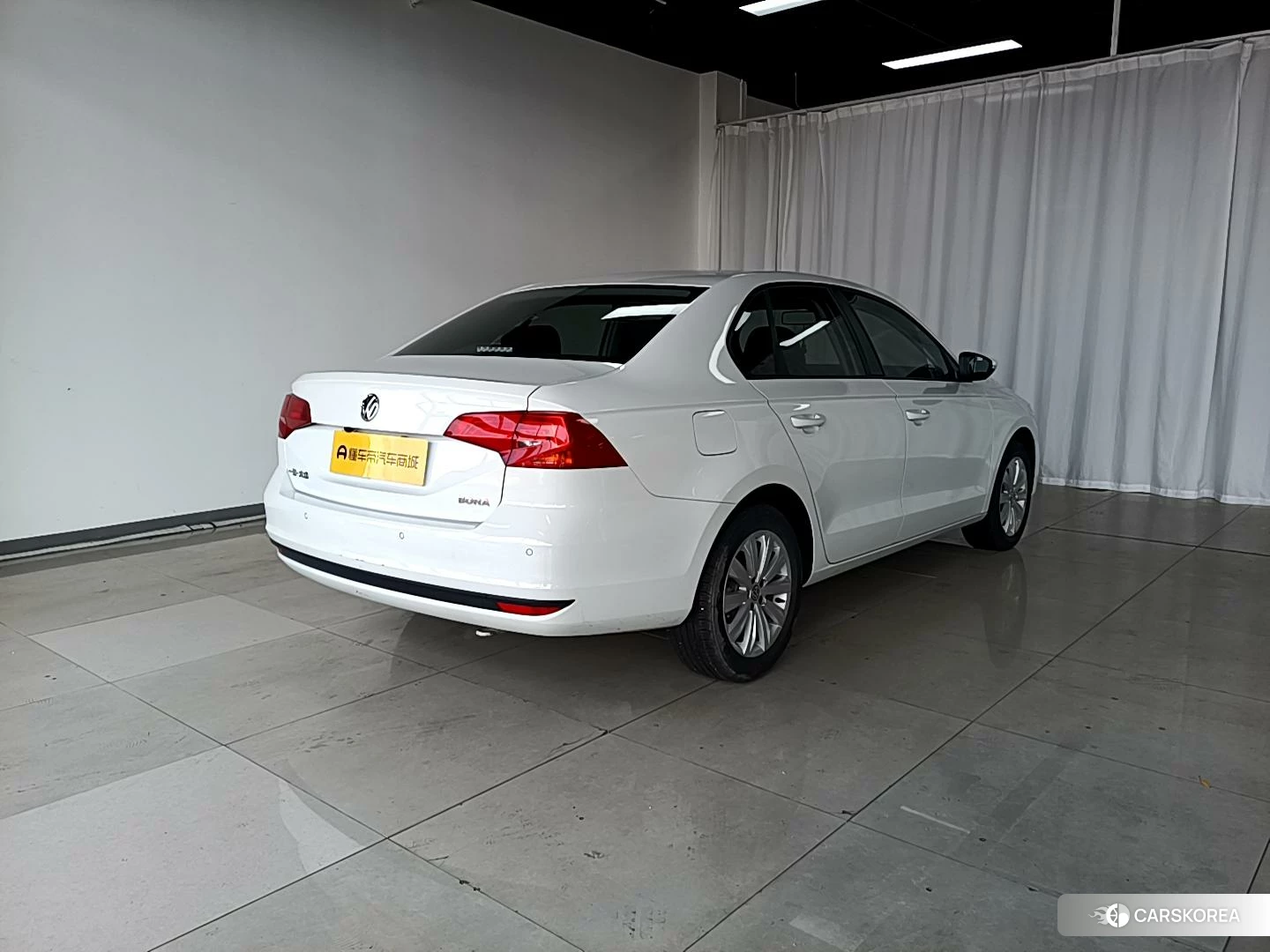 Volkswagen Bora 2020 Белый из Китая, фото 2
