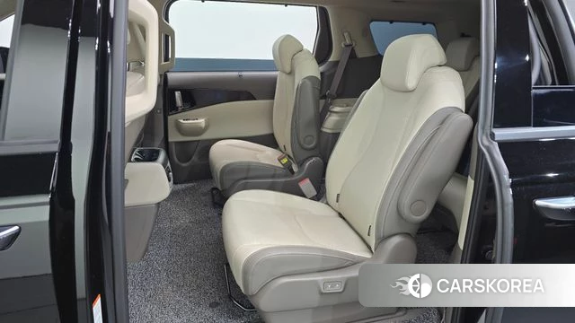 Kia The New Carnival 4th Generation 2024 Черный из Кореи, фото 2