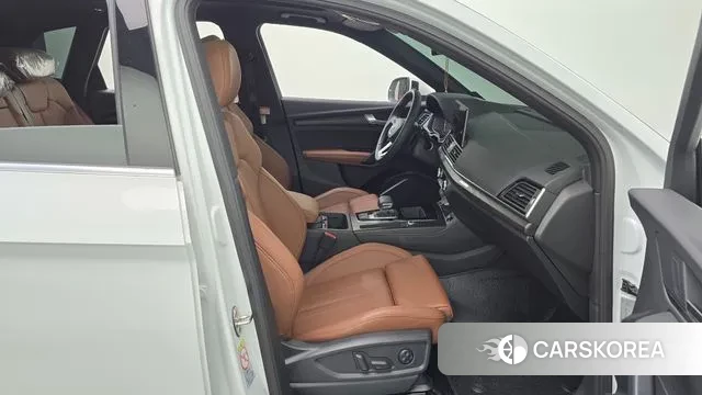 Audi Q5 (FY) 2023 Белый из Кореи, фото 2