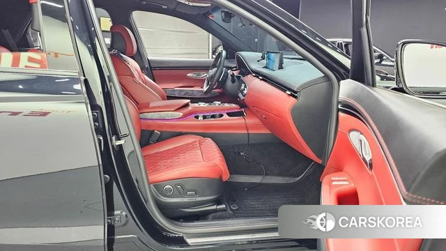 Genesis GV70 2021 Черный из Кореи, фото 2