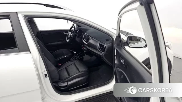 Kia Stonic 2019 Белый из Кореи, фото 2