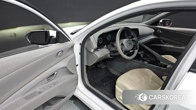 Hyundai Avante (CN7) 2022 Белый из Кореи, фото 2