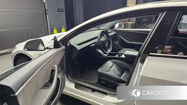 Tesla Model 3 2024 Белый из Кореи, фото 2