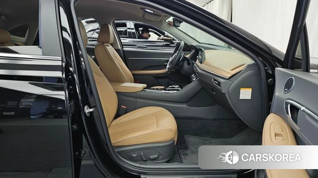 Hyundai Sonata Hybrid (DN8) 2023 Черный из Кореи, фото 2