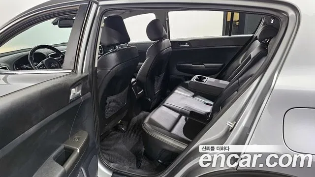 Kia Sportage The Bold 2021 Серый из Кореи, фото 2