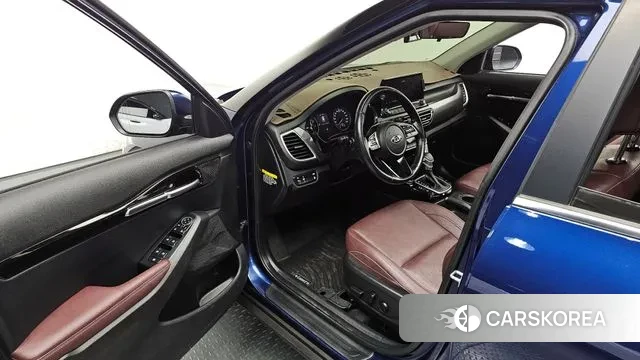 Kia Seltos 2020 Синий из Кореи, фото 2