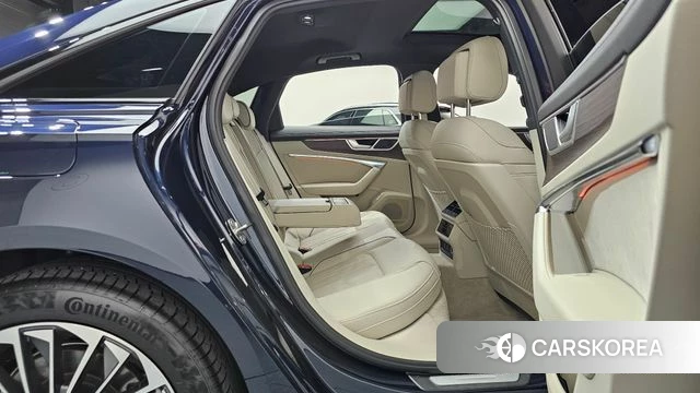 Audi A6 (C8) 2024 Синий из Кореи, фото 2
