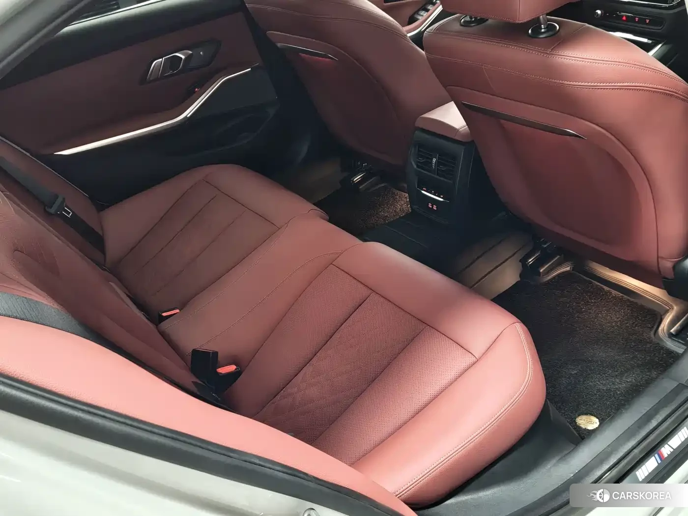 BMW 3 series 2025 Белый из Китая, фото 2