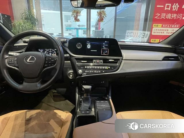 Lexus ES 2022 Серебристо-серый из Китая, фото 2