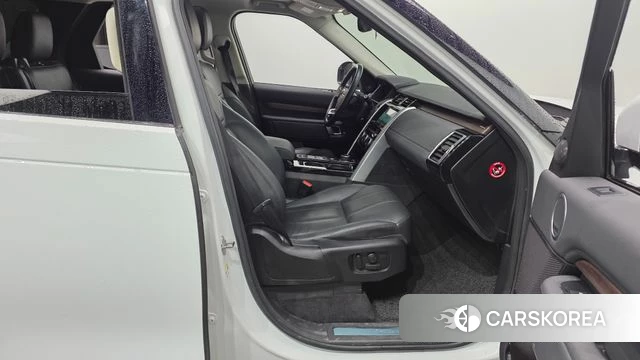 Land Rover Discovery 5 2018 Белый из Кореи, фото 2