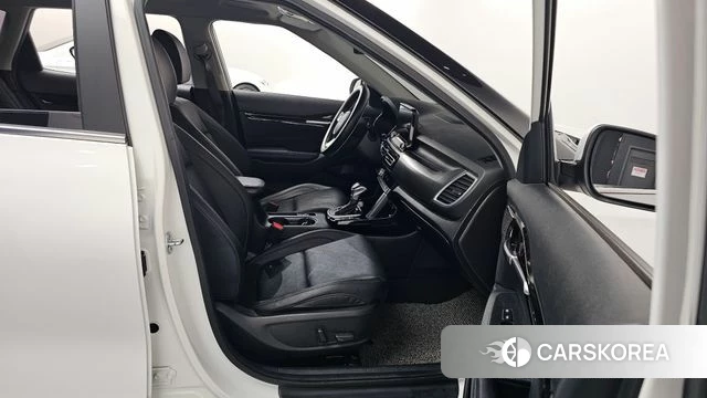 Kia Seltos 2022 Белый из Кореи, фото 2