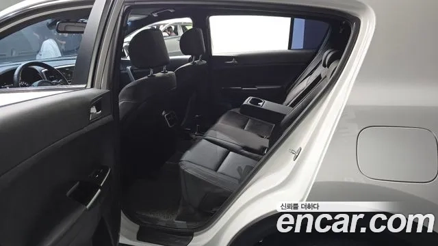 Kia Sportage The Bold 2021 Белый из Кореи, фото 2