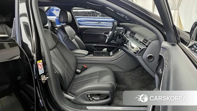 Audi A8 (D5) 2023 Черный из Кореи, фото 2