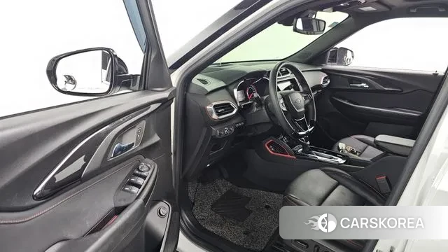 Chevrolet (GM Daewoo) Trailblazer 2023 Белый из Кореи, фото 2