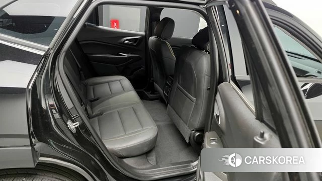 Chevrolet (GM Daewoo) Trax Crossover 2023 Черный из Кореи, фото 2