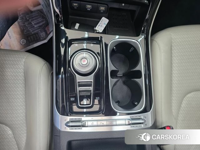 Kia Carnival 4th generation 2022 Черный из Кореи, фото 2