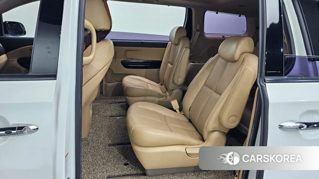Kia The New Carnival 2018 Белый из Кореи, фото 2